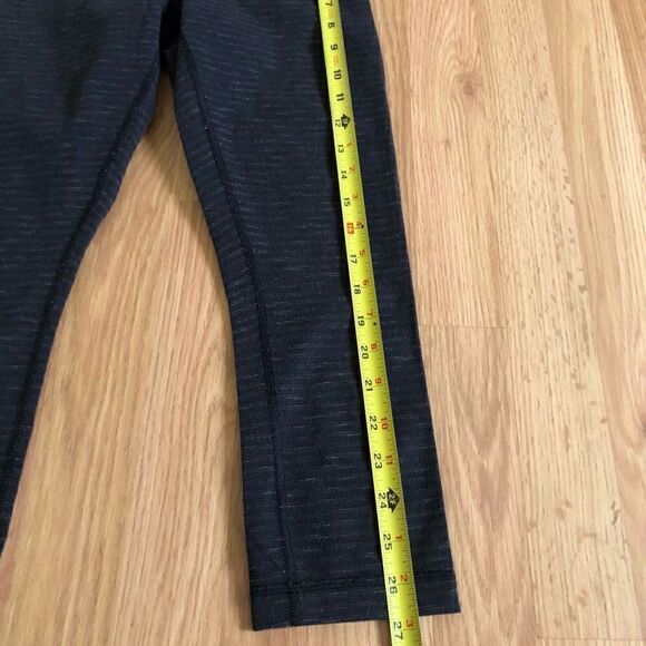 LOT OF2 Lululemon Womens Secret Garden/Striped Capri Crop Leggings Size 2 - Picture 11 of 16